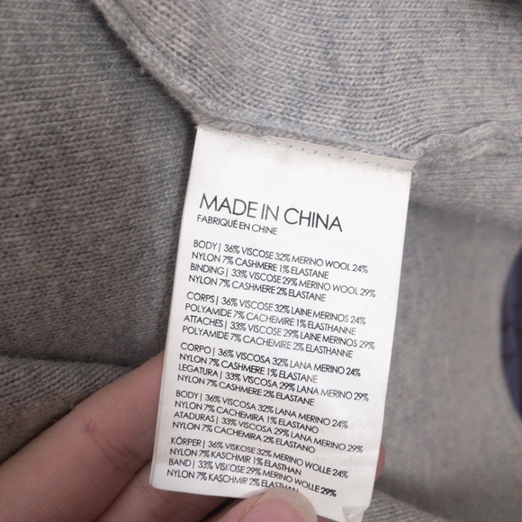 CLUB MONACO Wool/Cashmere Vest - Picture 4 of 4